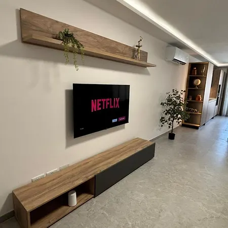 6 Bedroom 2 *